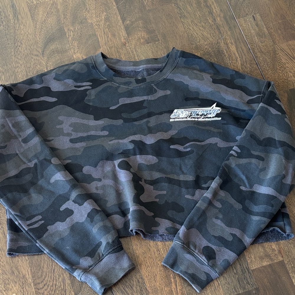 Starpower Dance Black & Gray Camo Cropped Sweatshirt